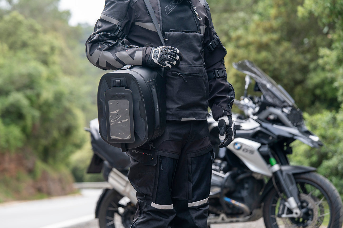 MOVE AHEAD TANK BAG - 15L